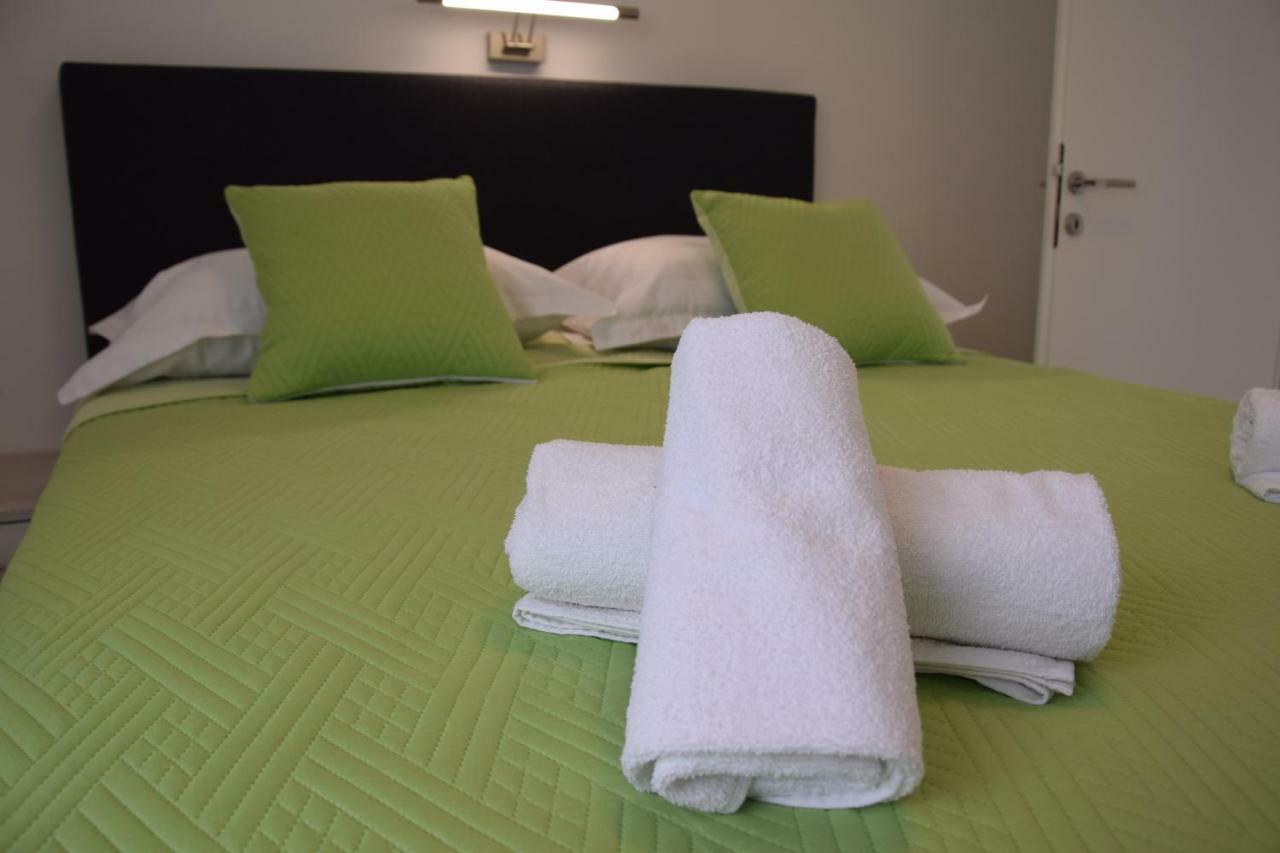 Apartman Mili Baška Voda Eksteriør billede